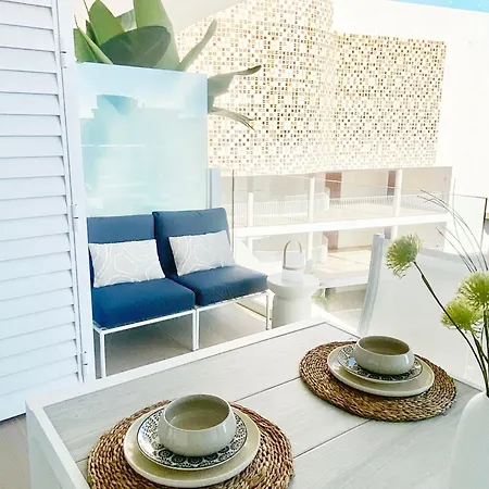 Fantastic In The Wave Just Steps From Carvajal - Pool And Free Parking * Fuengirola