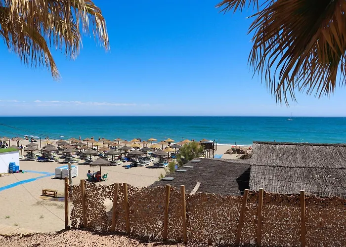 Апартаменты Fantastic In The Wave Just Steps From Carvajal - Pool And Free Parking Фуэнхирола